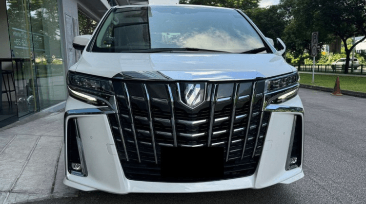 Toyota Alphard Hybrid 2.5A SR C-Package