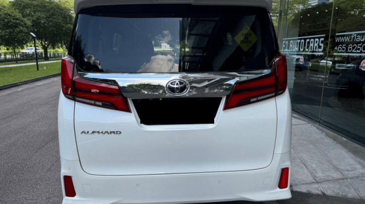 Toyota Alphard Hybrid 2.5A SR C-Package